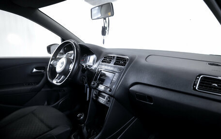 Volkswagen Polo VI (EU Market), 2018 год, 1 240 000 рублей, 16 фотография