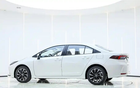 Toyota Corolla, 2026 год, 2 200 000 рублей, 10 фотография