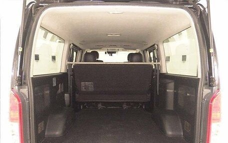 Toyota HiAce H200, 2018 год, 3 700 000 рублей, 8 фотография