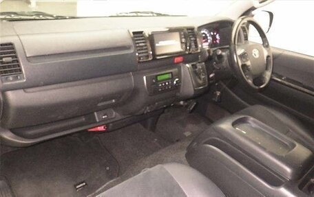 Toyota HiAce H200, 2018 год, 3 700 000 рублей, 4 фотография