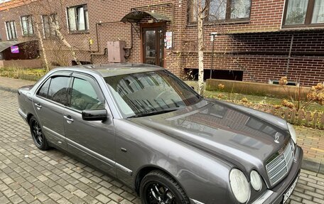 Mercedes-Benz E-Класс, 1996 год, 425 000 рублей, 6 фотография