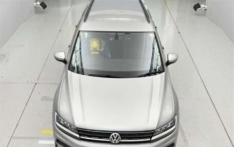 Volkswagen Tiguan II, 2017 год, 1 430 000 рублей, 3 фотография