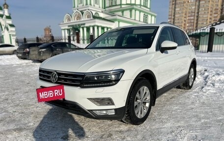 Volkswagen Tiguan II, 2016 год, 2 150 000 рублей, 5 фотография
