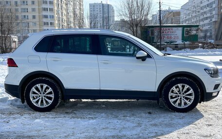 Volkswagen Tiguan II, 2016 год, 2 150 000 рублей, 11 фотография