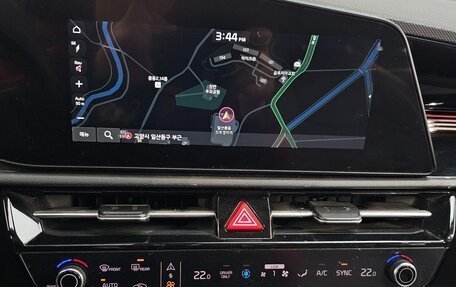 KIA Niro, 2022 год, 1 880 000 рублей, 6 фотография