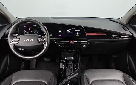 KIA Niro, 2022 год, 1 880 000 рублей, 17 фотография