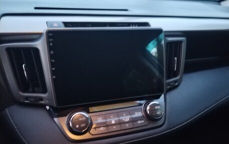 Toyota RAV4, 2014 год, 2 300 000 рублей, 10 фотография