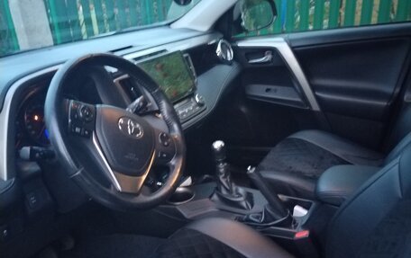 Toyota RAV4, 2014 год, 2 300 000 рублей, 9 фотография