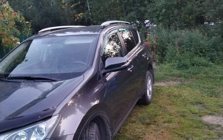 Toyota RAV4, 2014 год, 2 300 000 рублей, 2 фотография