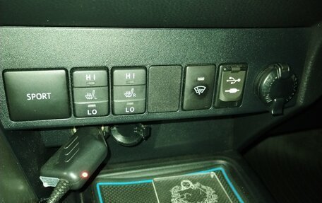 Toyota RAV4, 2014 год, 2 300 000 рублей, 14 фотография