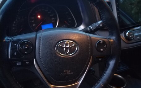 Toyota RAV4, 2014 год, 2 300 000 рублей, 16 фотография