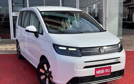 Honda Freed, 2024 год, 1 950 001 рублей, 1 фотография