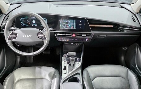 KIA Niro, 2022 год, 2 090 000 рублей, 8 фотография