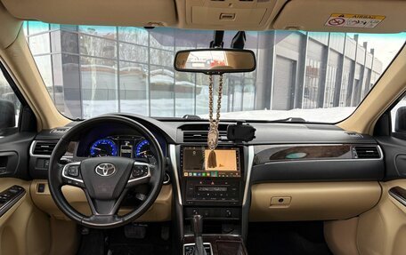 Toyota Camry, 2017 год, 2 320 000 рублей, 7 фотография