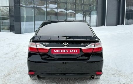 Toyota Camry, 2017 год, 2 320 000 рублей, 5 фотография