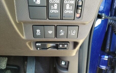 Honda Freed II, 2018 год, 1 650 000 рублей, 9 фотография