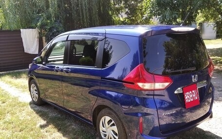 Honda Freed II, 2018 год, 1 650 000 рублей, 4 фотография