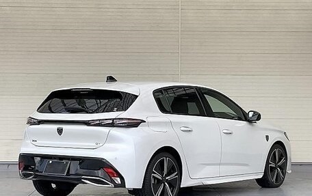 Peugeot 308, 2023 год, 1 690 000 рублей, 9 фотография