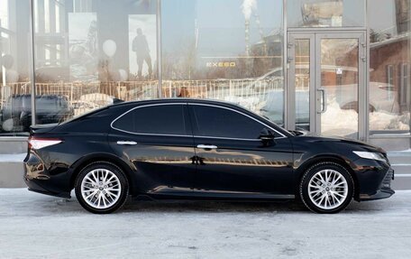 Toyota Camry, 2018 год, 2 900 000 рублей, 4 фотография