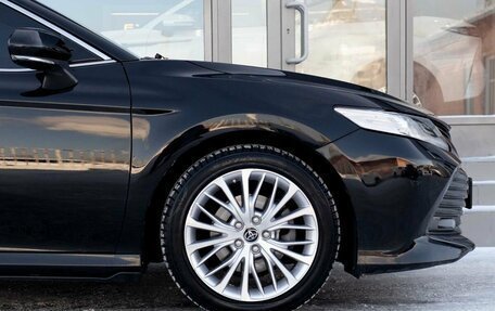 Toyota Camry, 2018 год, 2 900 000 рублей, 9 фотография