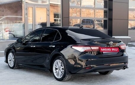 Toyota Camry, 2018 год, 2 900 000 рублей, 7 фотография