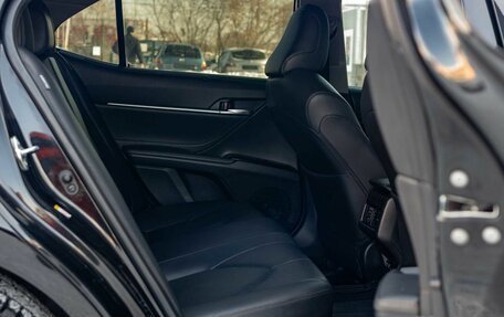 Toyota Camry, 2018 год, 2 900 000 рублей, 19 фотография