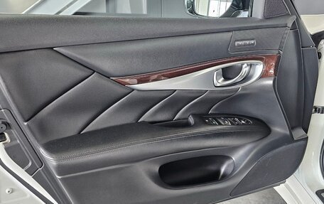 Infiniti Q70 I, 2015 год, 2 899 000 рублей, 23 фотография