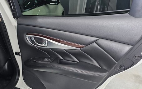 Infiniti Q70 I, 2015 год, 2 899 000 рублей, 27 фотография