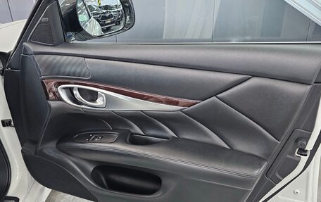 Infiniti Q70 I, 2015 год, 2 899 000 рублей, 28 фотография