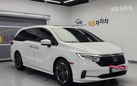 Honda Odyssey IV, 2022 год, 3 750 000 рублей, 4 фотография