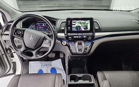 Honda Odyssey IV, 2022 год, 3 750 000 рублей, 6 фотография