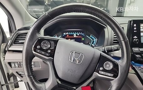 Honda Odyssey IV, 2022 год, 3 750 000 рублей, 8 фотография