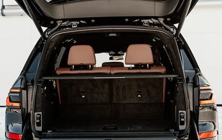 BMW X7, 2026 год, 16 фотография