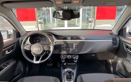 KIA Rio IV, 2021 год, 1 720 000 рублей, 8 фотография