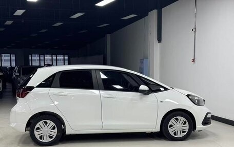 Honda Fit, 2023 год, 1 320 069 рублей, 6 фотография