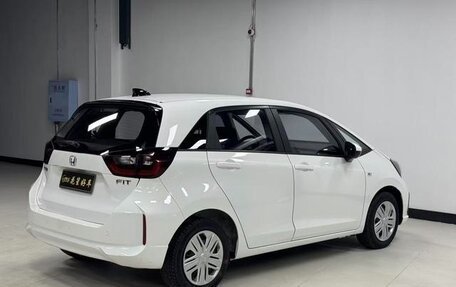 Honda Fit, 2023 год, 1 320 069 рублей, 5 фотография