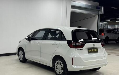 Honda Fit, 2023 год, 1 320 069 рублей, 3 фотография