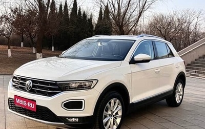 Volkswagen T-Roc I, 2023 год, 1 510 000 рублей, 1 фотография