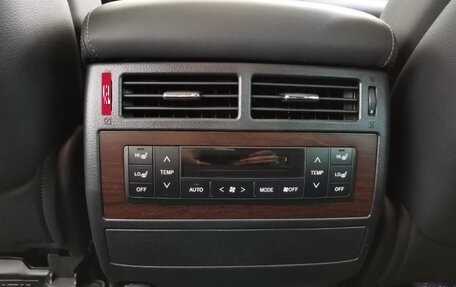 Toyota Land Cruiser 200, 2021 год, 10 000 000 рублей, 6 фотография