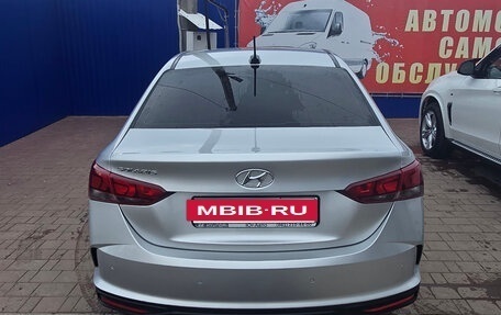 Hyundai Solaris II рестайлинг, 2021 год, 1 500 000 рублей, 6 фотография