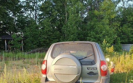 Chevrolet Niva I рестайлинг, 2016 год, 490 000 рублей, 4 фотография