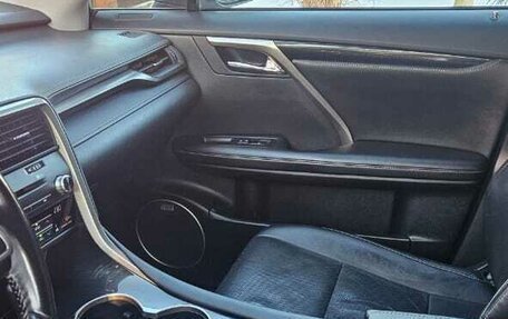 Lexus RX IV рестайлинг, 2016 год, 3 400 000 рублей, 14 фотография