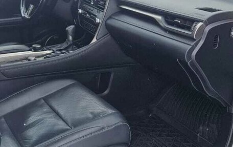 Lexus RX IV рестайлинг, 2016 год, 3 400 000 рублей, 18 фотография