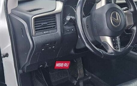 Lexus RX IV рестайлинг, 2016 год, 3 400 000 рублей, 25 фотография