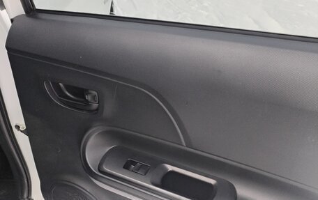 Toyota Aqua I, 2015 год, 1 099 000 рублей, 17 фотография