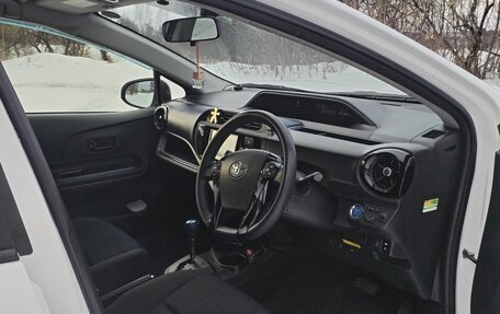 Toyota Aqua I, 2015 год, 1 099 000 рублей, 20 фотография