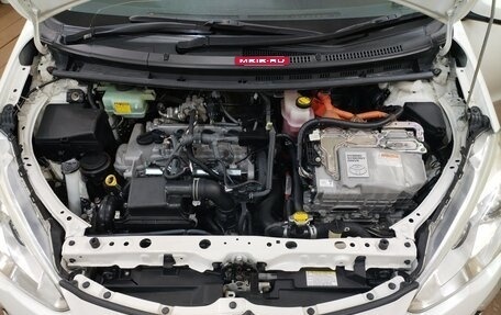 Toyota Aqua I, 2015 год, 1 099 000 рублей, 29 фотография