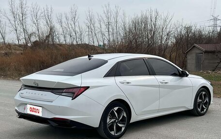 Hyundai Elantra, 2021 год, 1 350 000 рублей, 11 фотография