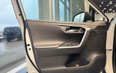 Toyota RAV4, 2025 год, 4 299 000 рублей, 14 фотография