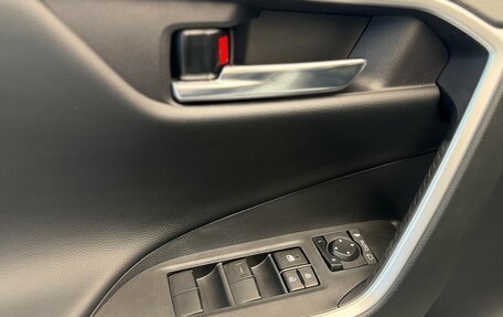 Toyota RAV4, 2025 год, 4 299 000 рублей, 13 фотография